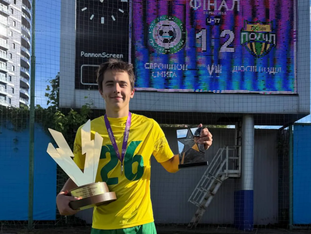 «У украинского футбола точно есть будущее!»: лучший игрок чемпионата Украины по футболу Национальной лиги будущего Денис Низовцев — о своем спортивном пути, лучшем футболисте в истории и дальнейших планах