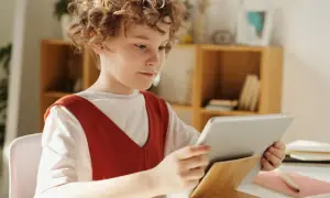 NASA запустило сонячний двигун для місячної станції Gateway