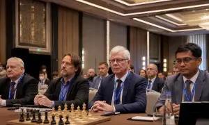 Сандерс официально поддержал Байдена в президентской гонке