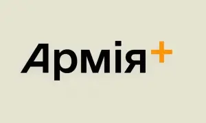 Мешканці Криму руками штовхають авто до заправки – відео