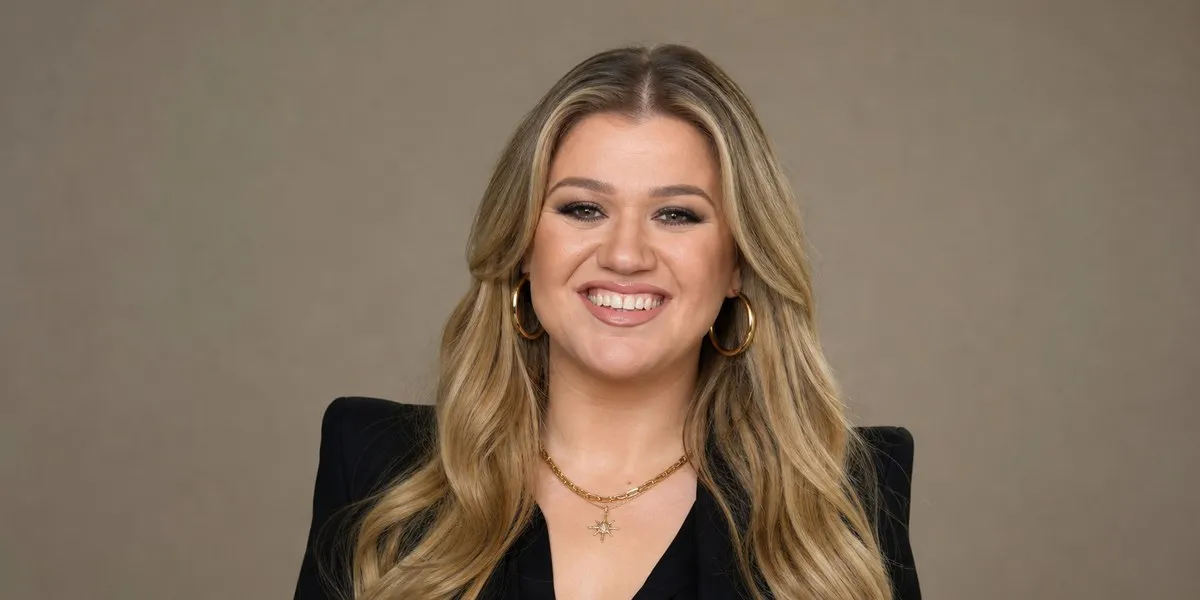 Singer Kelly Clarkson calls for AI music to be separated in charts — Rolling Stone