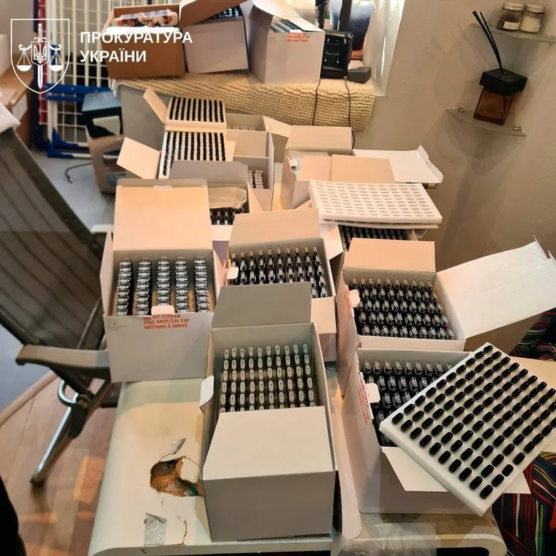В Україні викрили транснаціональний канал постачання наркотиків через вейпи