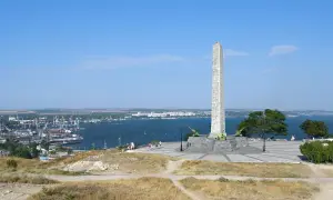 Під Ізюмом знайшли ще три масові поховання