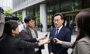 波兰众议院选举马切伊·贝雷克为宪法法庭法官