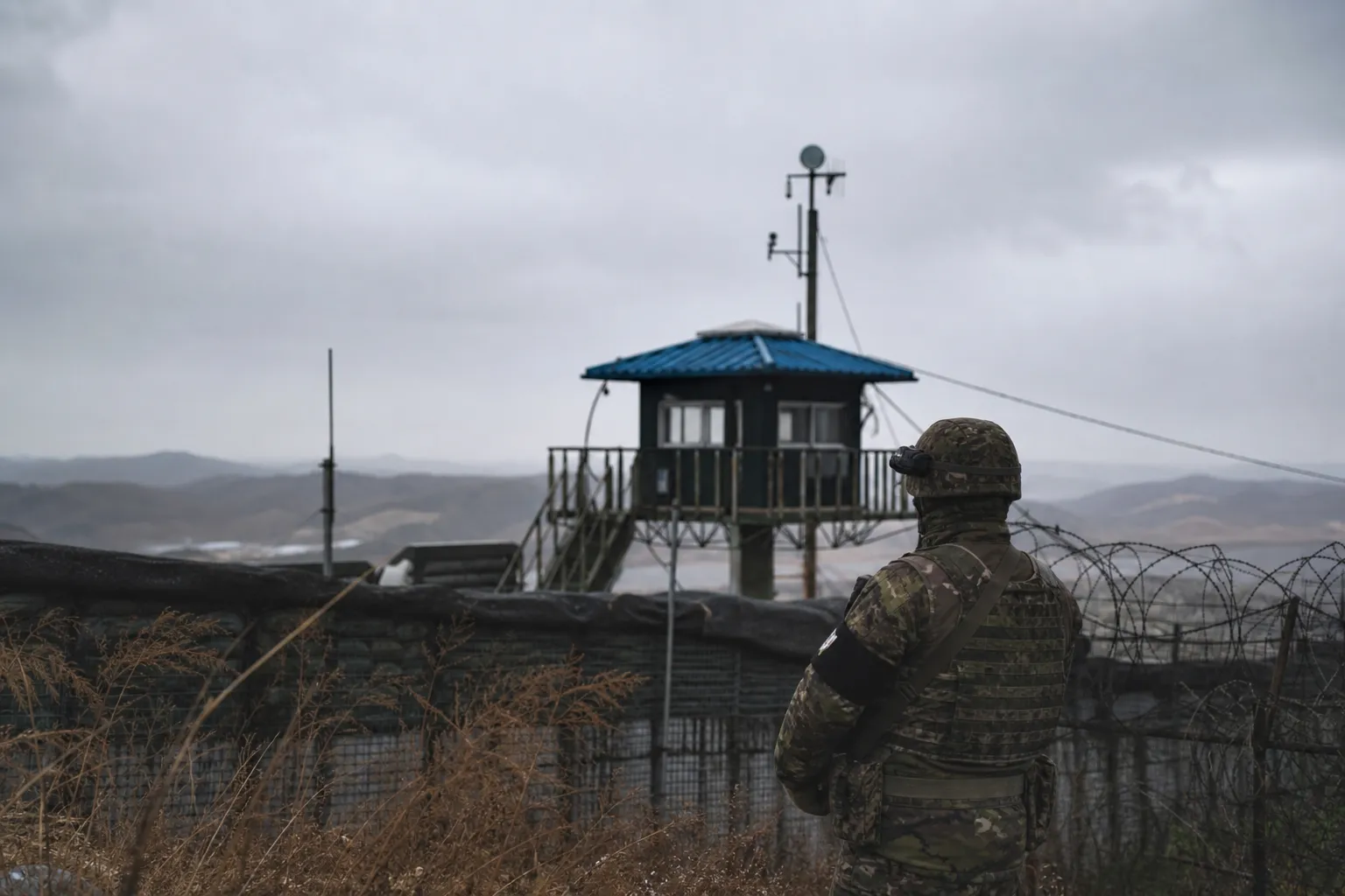 КНДР запустила близько десятка балістичних ракет малої дальності