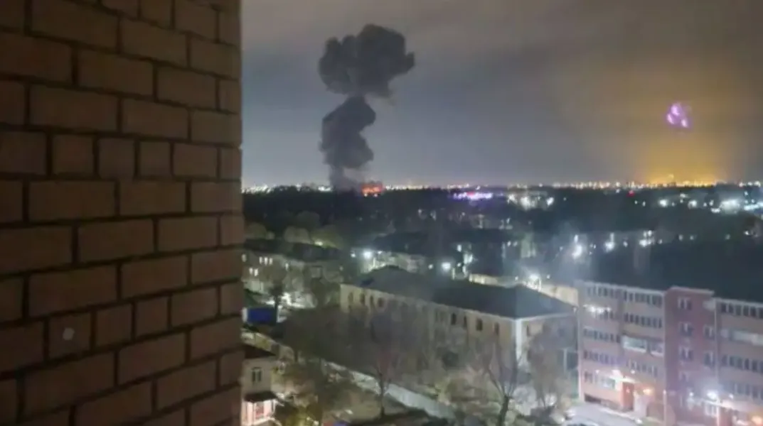 У російському Копейську після вибуху на заводі «Пластмас» запровадили режим НС У російському Копейську після вибуху на заводі «Пластмас» запровадили режим НС