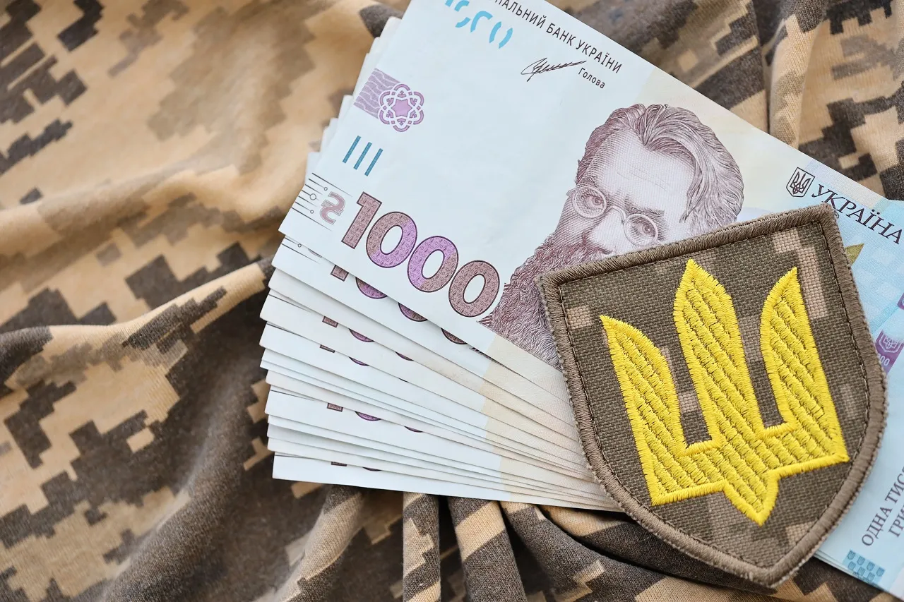 Українські банки виділяють рекордні 22 млрд грн на зброю