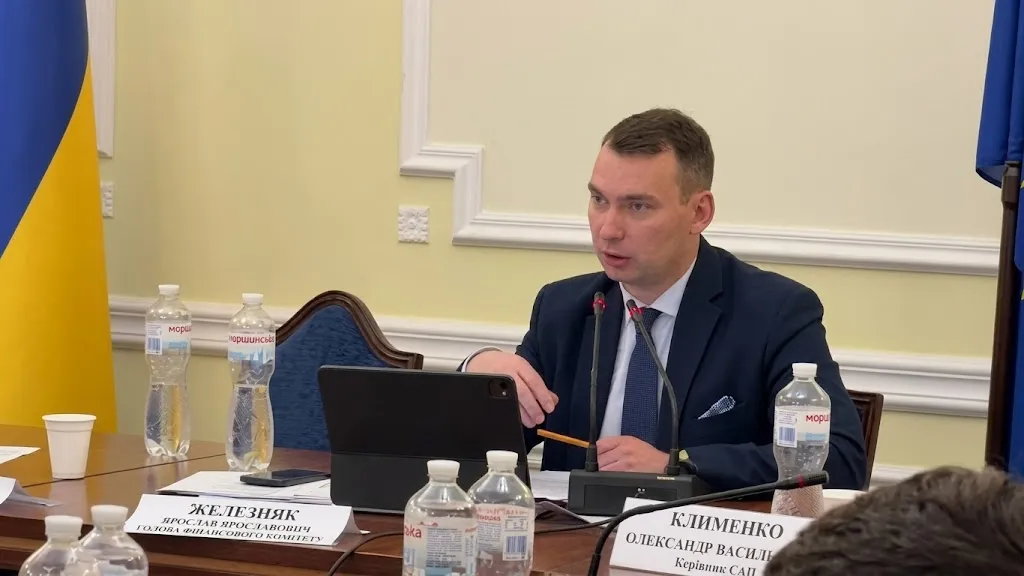«Грязный» залог Галущенко: 21 банк, 85 счетов и «конверты» — как обманули систему