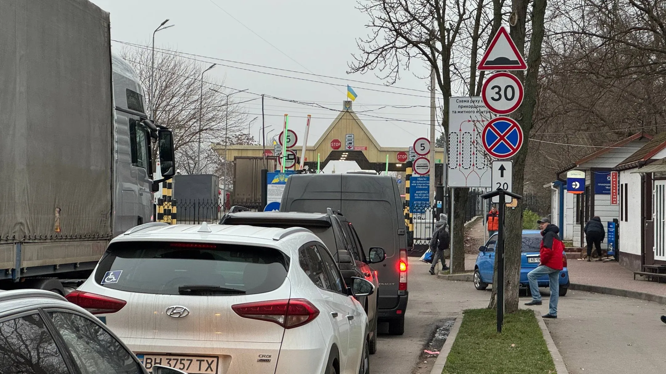 Петро Мельник «пройшов» ВЛК у Києві, перебуваючи в Чорногорії: години, дати та пункти пропуску