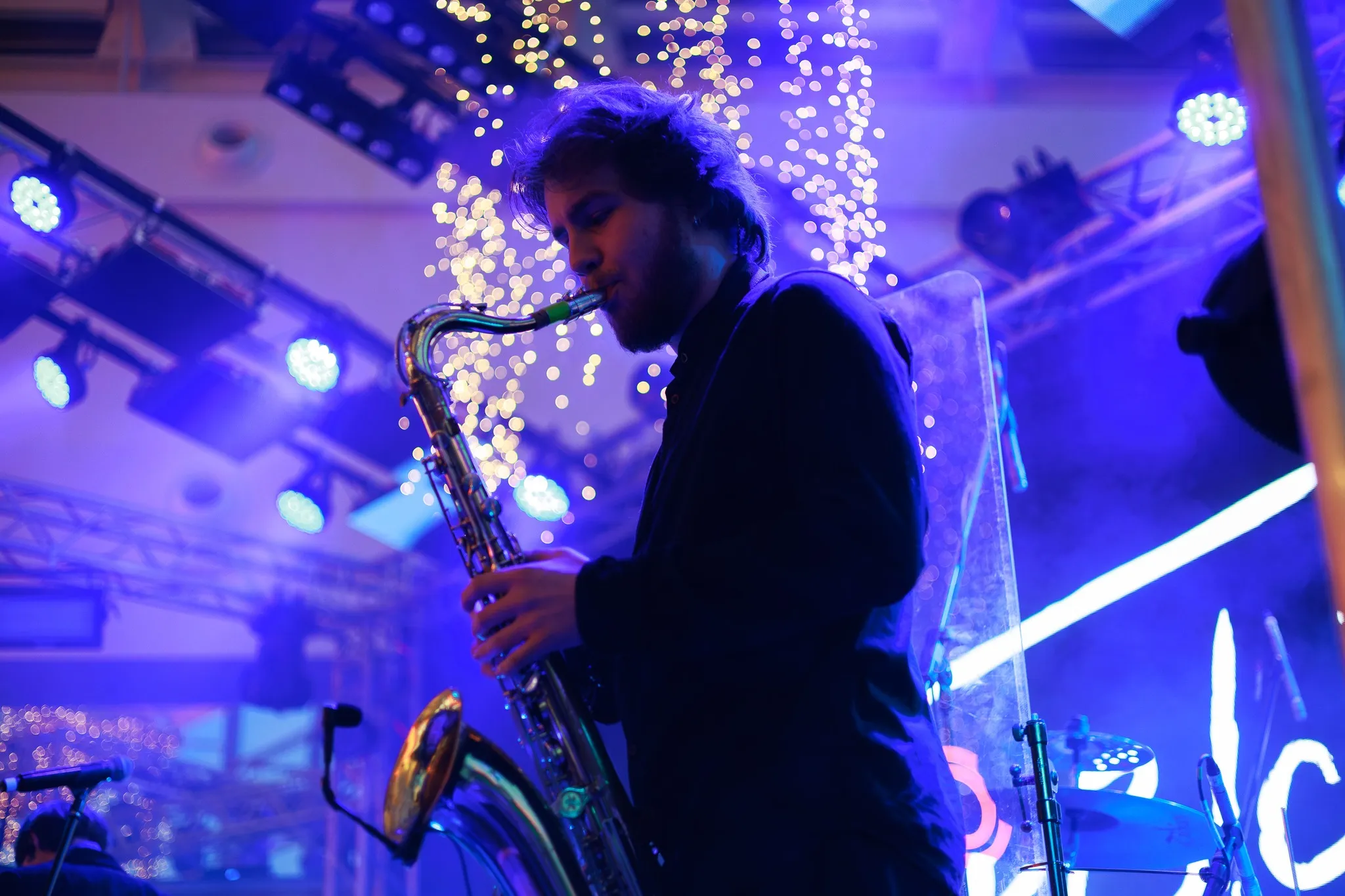 Феномен B-Mall Fest: як Павло Зібров, YAKTAK та Hämatom перетворили шопінг на «лагідну донатизацію» (ФОТО)