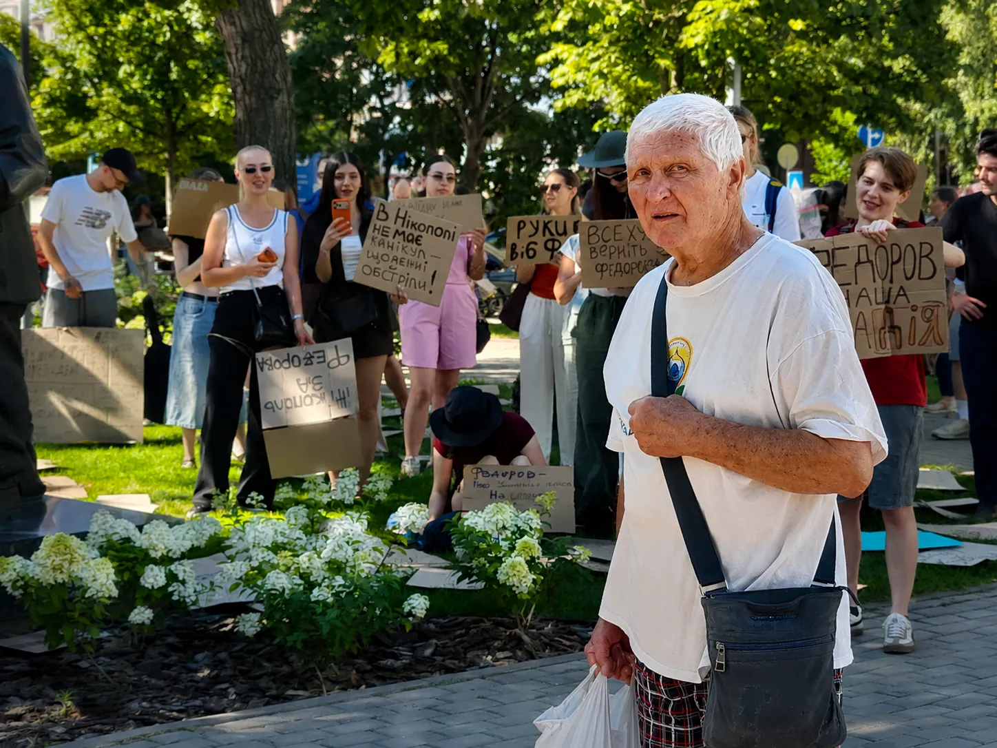 Kartonów więcej niż ludzi: jak przebiegał drugi dzień protestu w obronie Fedorowa (ZDJĘCIA, WIDEO)
