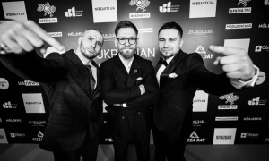 Tesla відкликає понад мільйон своїх авто через проблему