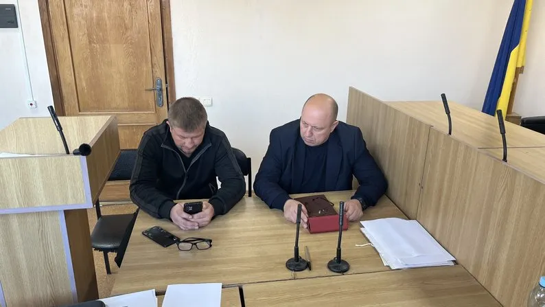 Сергй Воловик з адвокатом