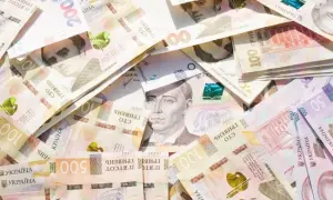 Фото: полиция задержала воров в законе с «кассой» более $3 миллионов