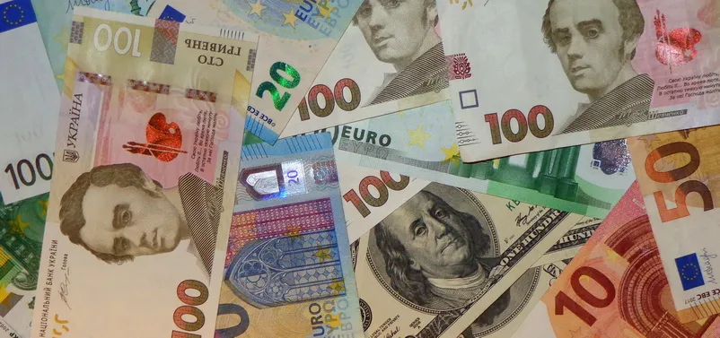 Доллар вырос, а евро подешевел: НБУ обновил курсы валют на 18 мая