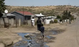 南非拉文德山枪击案致5人死亡——TimesLIVE
