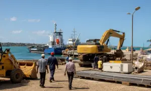 Потоки нефти через пролив и обходными маршрутами превысили довоенный уровень — Fortune