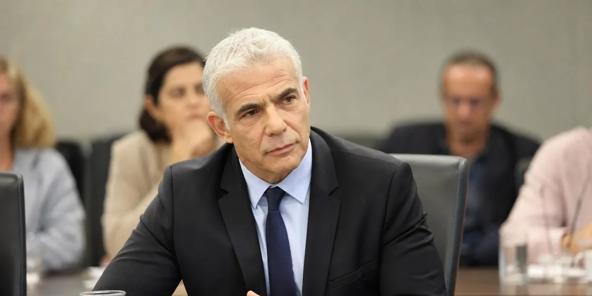 Lider izraelskiej opozycji Lapid wezwał, by nie panikować po oświadczeniu Netanjahu — Jerusalem Post