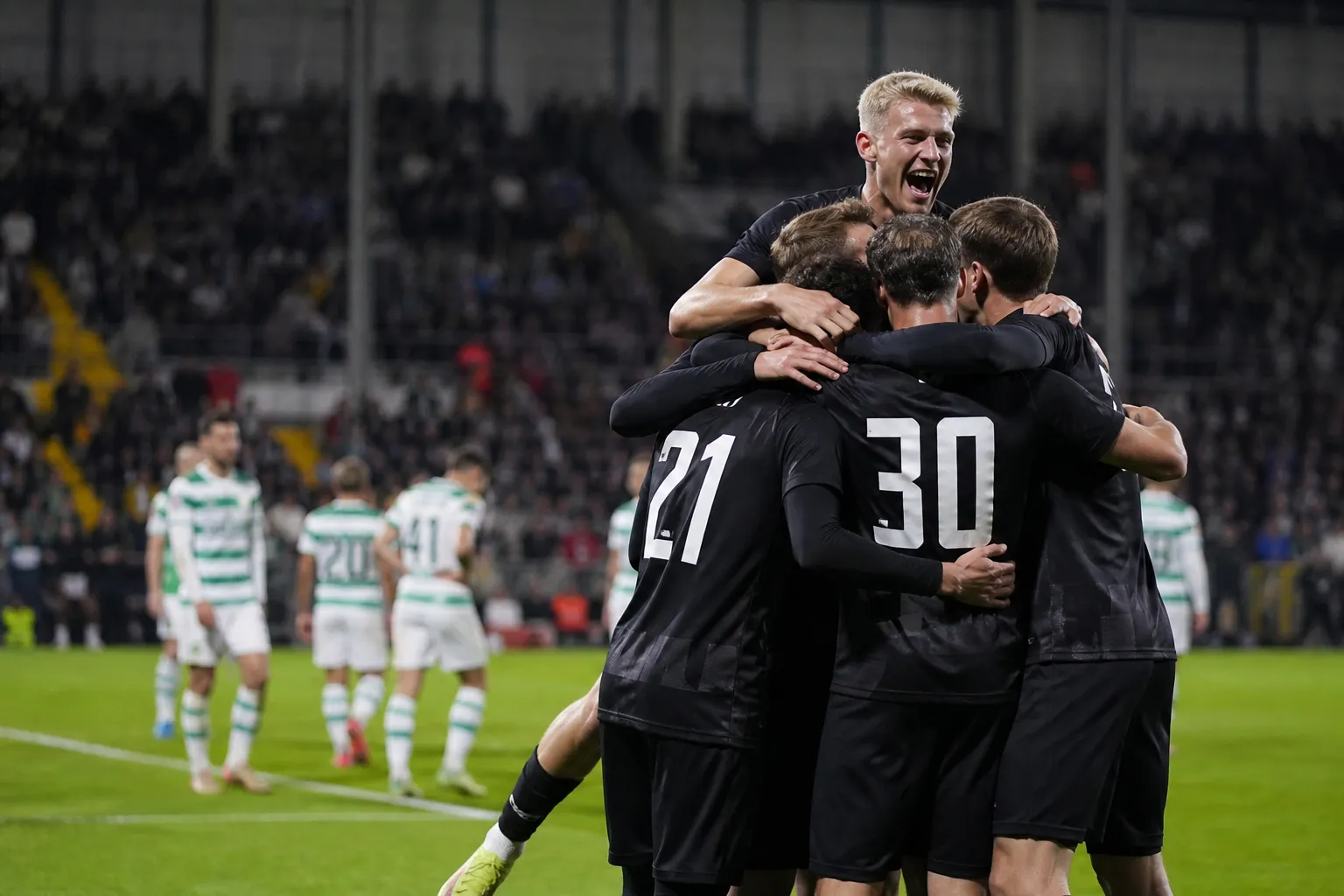 LASK odrobił cztery gole straty do Celticu i awansował do Ligi Mistrzów