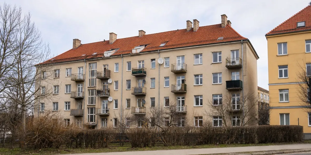 Na Łotwie 54,9% młodych ludzi mieszka w przeludnionych lokalach — LSM English