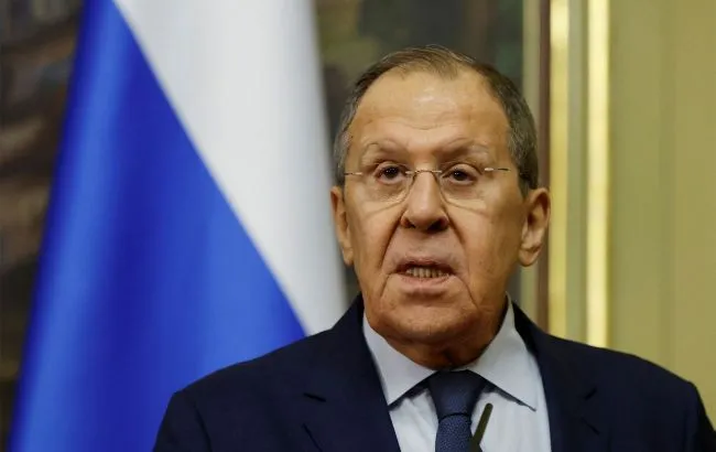Лавров цинічно звинуватив Україну у власних злочинах