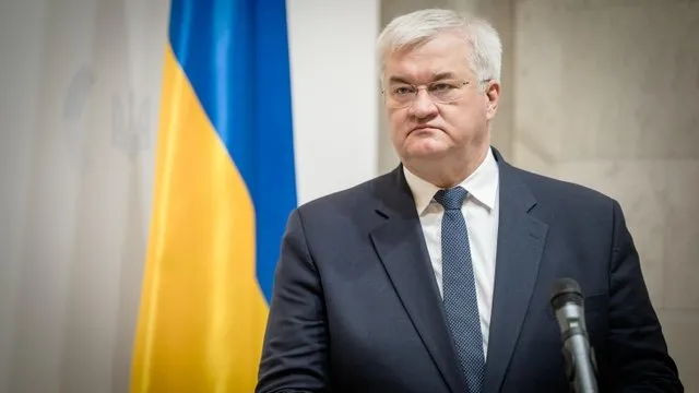 Сибіга озвучив нову цифру українців за межами країни