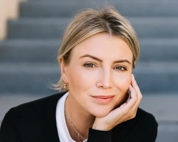 Ведуча УП 100 прийшла на премію у прикрасах підпільної компанії Міндіча, що працювала в рф