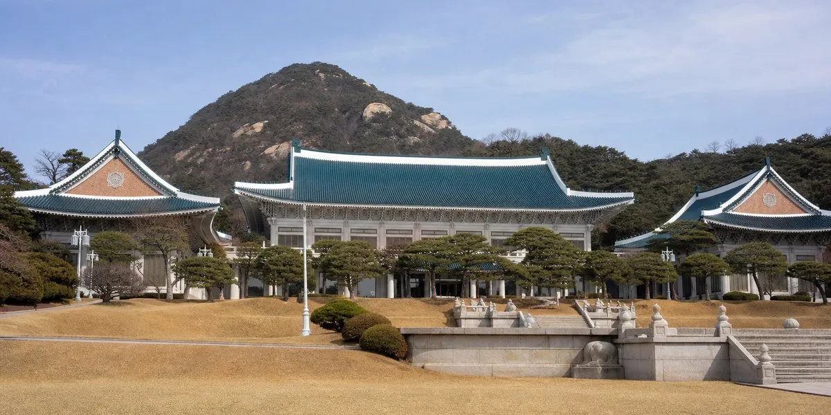 韩国总统李在明支持率降至任期内最低点