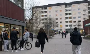 Вершину Эвереста закрыли из-за горы мусора