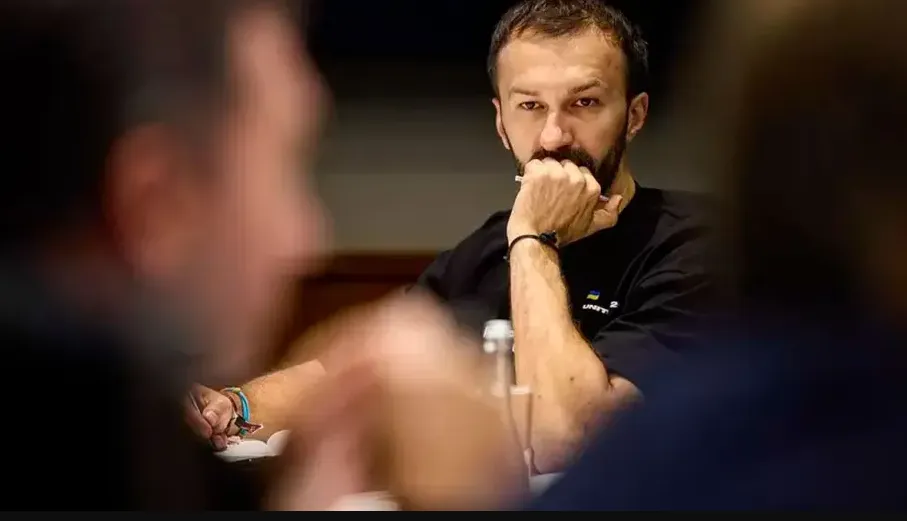 З Офісу Президента України звільнили Сергія Лещенка