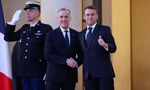 У центрі Вінниці водій Mercedes на швидкості збив двох дівчат на пішохідному переході