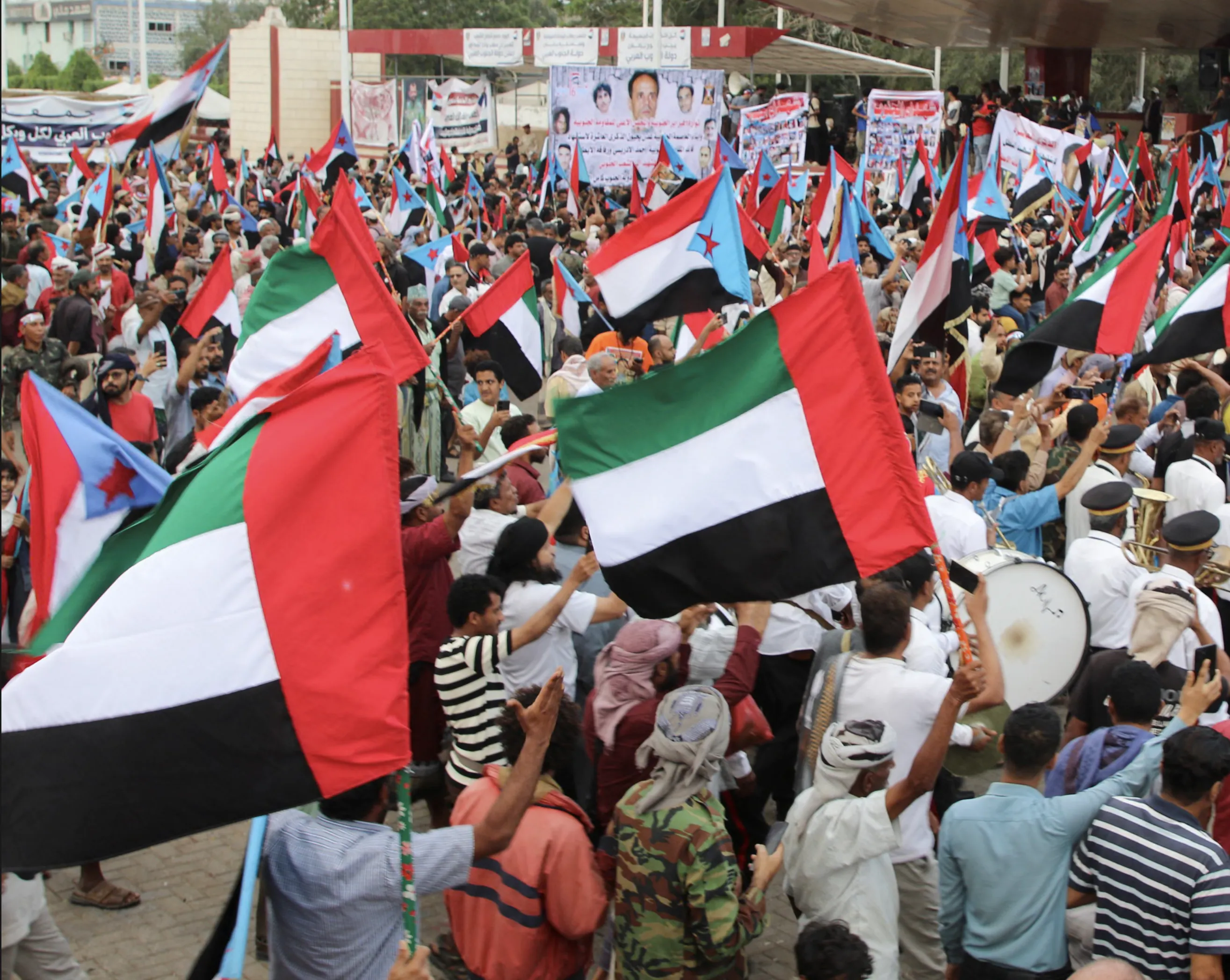 Напруження між ОАЕ та Саудівською Аравією через майбутнє Південного Ємену