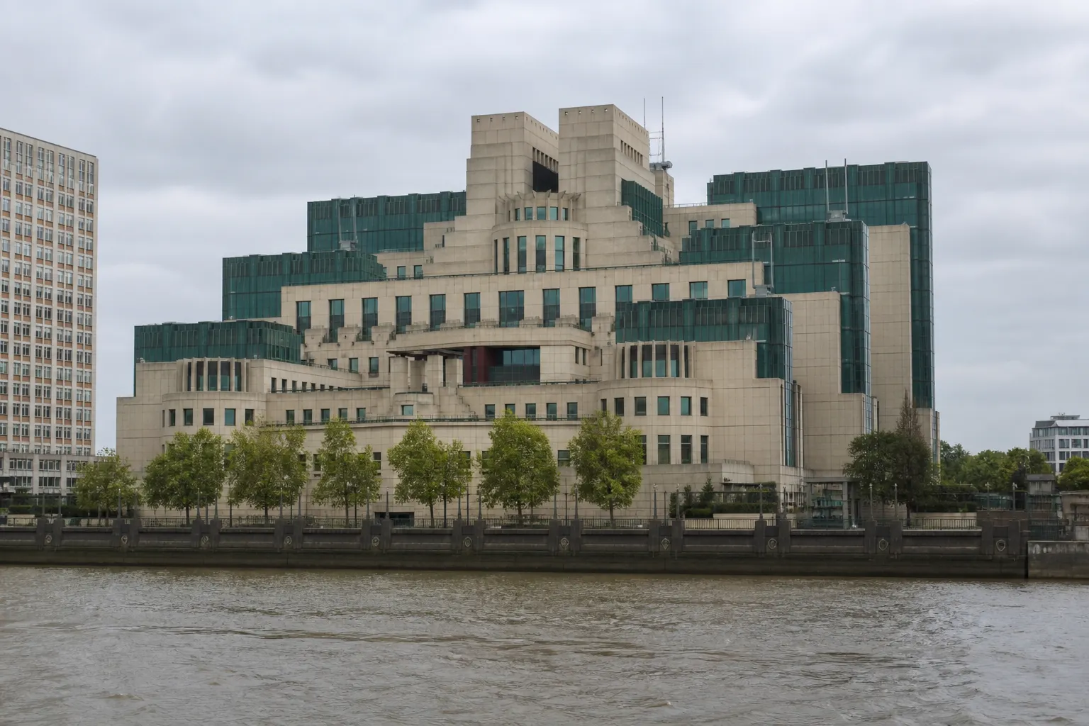 Опитування L’Express назвало MI6 найкращою розвідслужбою Європи