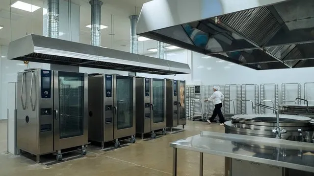 В Украине появятся еще пять фабрик-кухонь для детей
