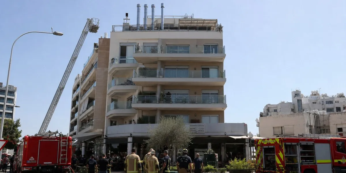 В Лимасоле жир в дымоходах вызвал пожар в ресторане — Cyprus Mail