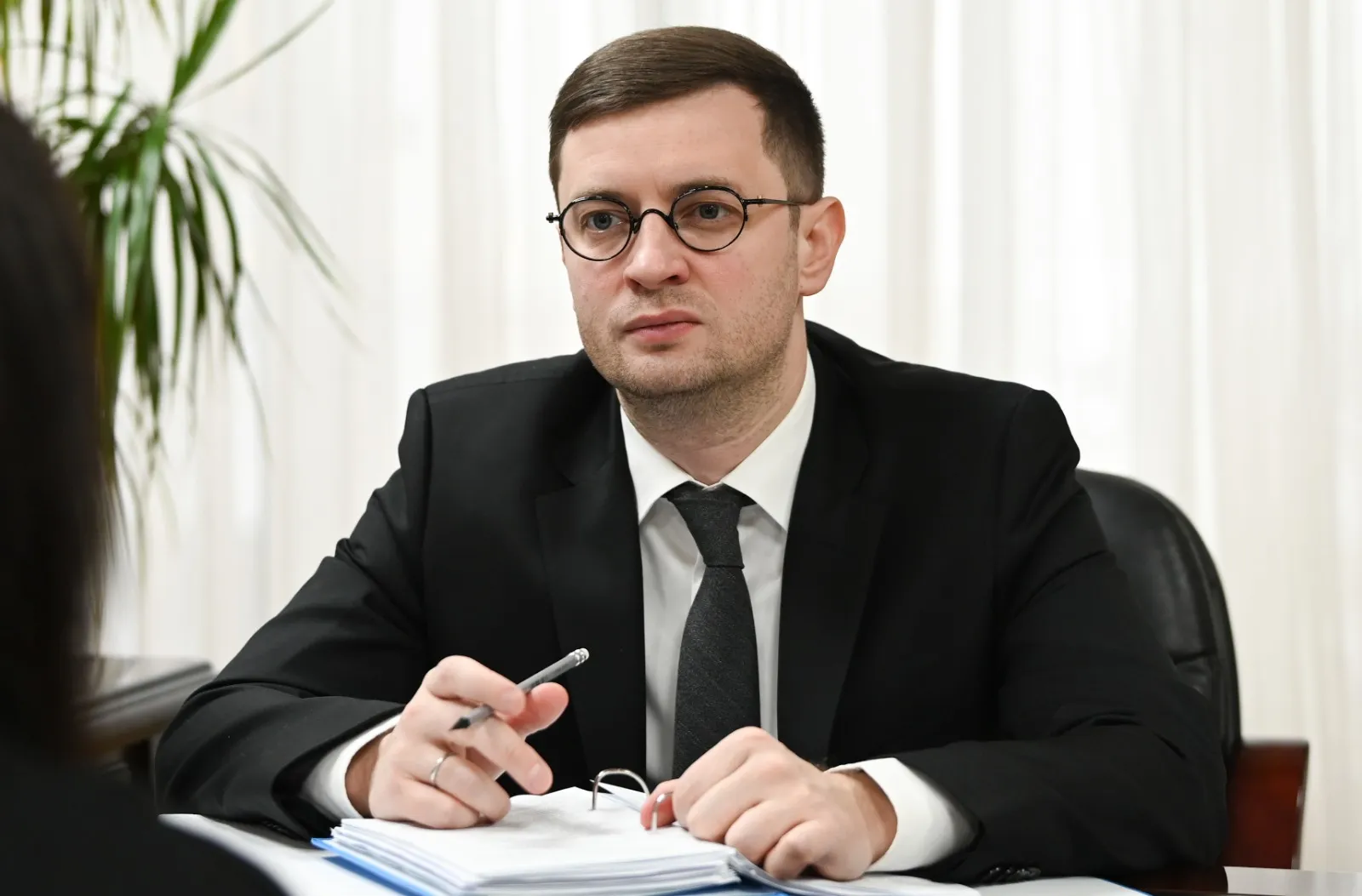 Російські спецслужби втягнули у злочинну діяльність 260 українських дітей, — ОГП