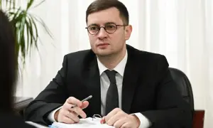 Відео: У Ростові-на-Дону після вибухів зафіксовано пожежу в промисловому районі