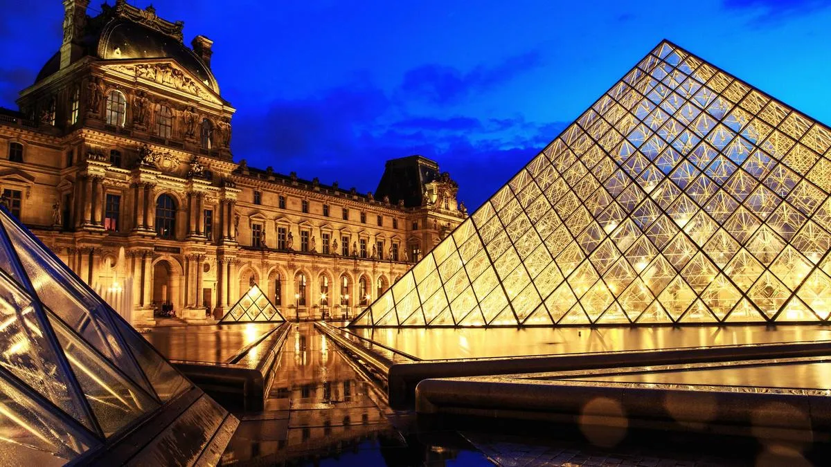 A film about the high-profile Louvre heist will be made in France