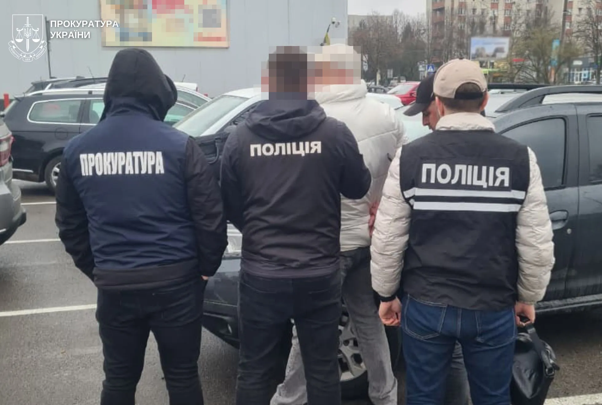 У Львові затримали шахрая, який торгував працевлаштуванням в Інтерпол