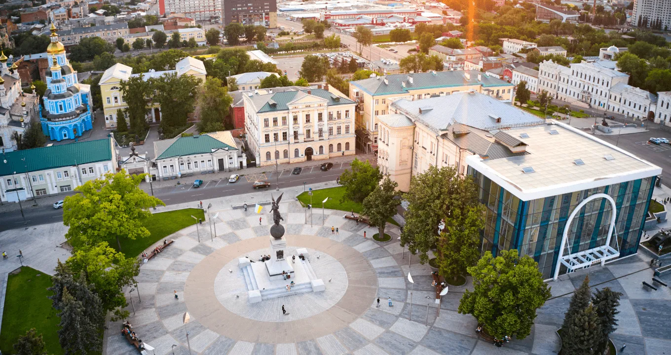 Росія завдала ракетного удару по двом районам Харкова