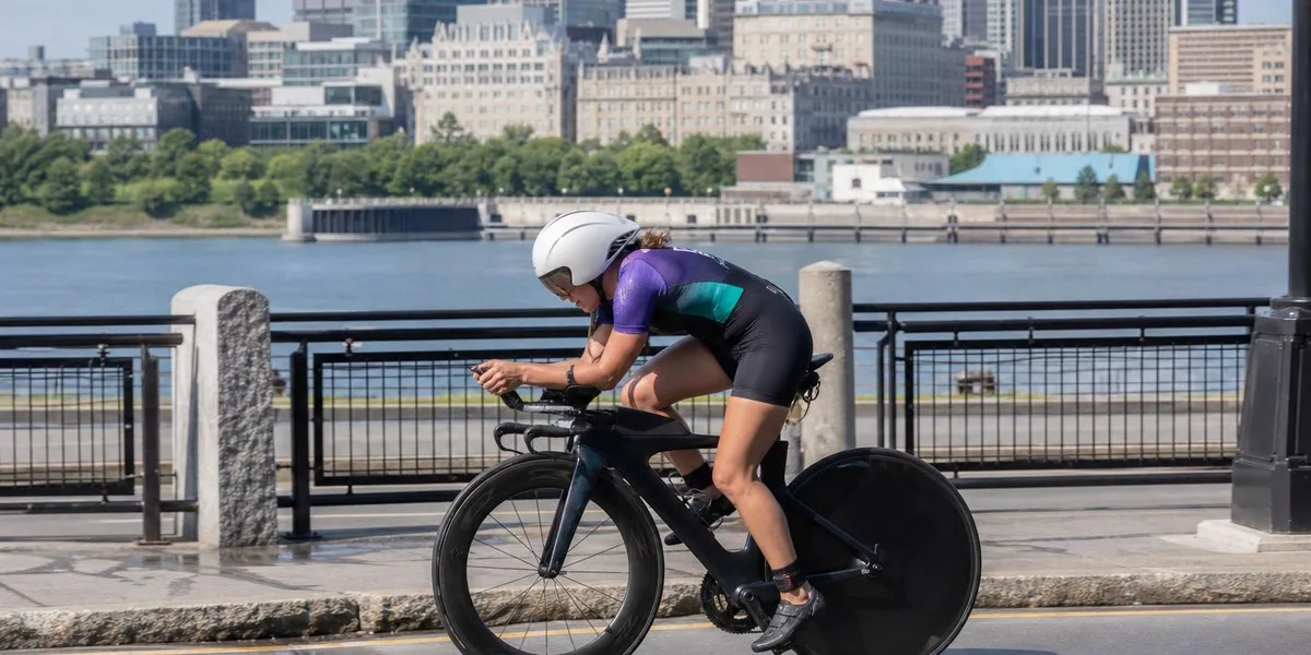 Marlen Reusser retains world time trial title — Channel NewsAsia