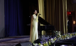 Марта Адамчук заспівала на 20-му Українському молитовному сніданку у Вашингтоні