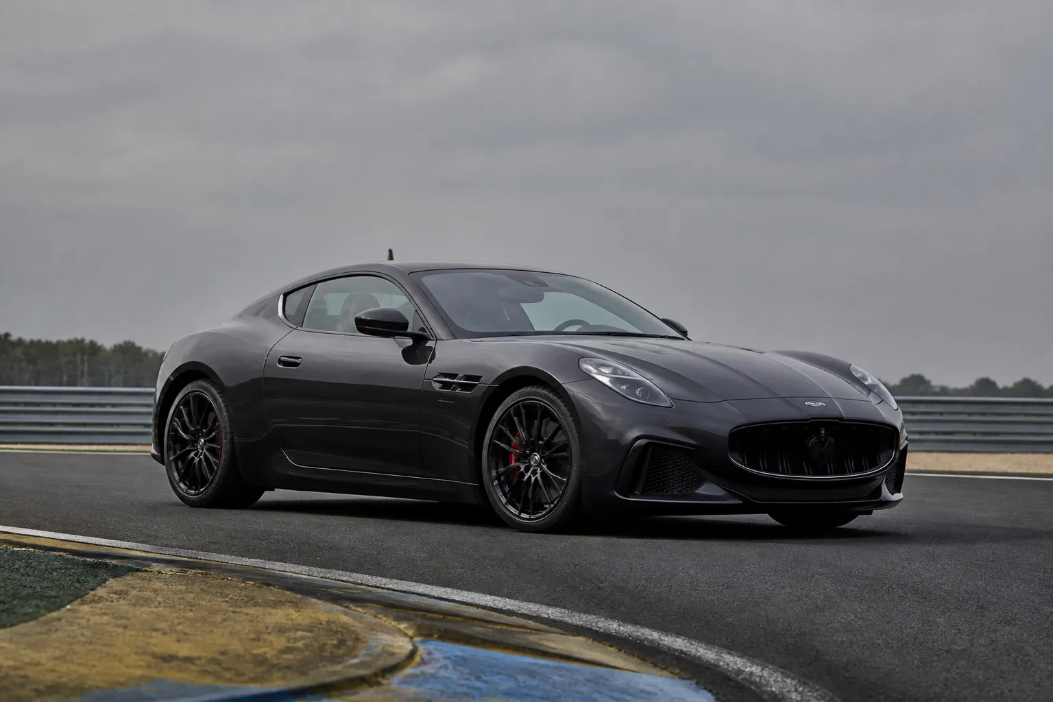 Maserati изучает возможность возвращения двигателя V8