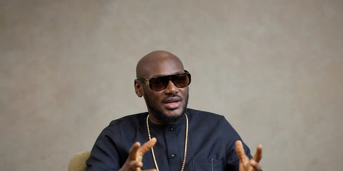 2Baba的母亲否认部分有关他的报道——Premium Times Nigeria