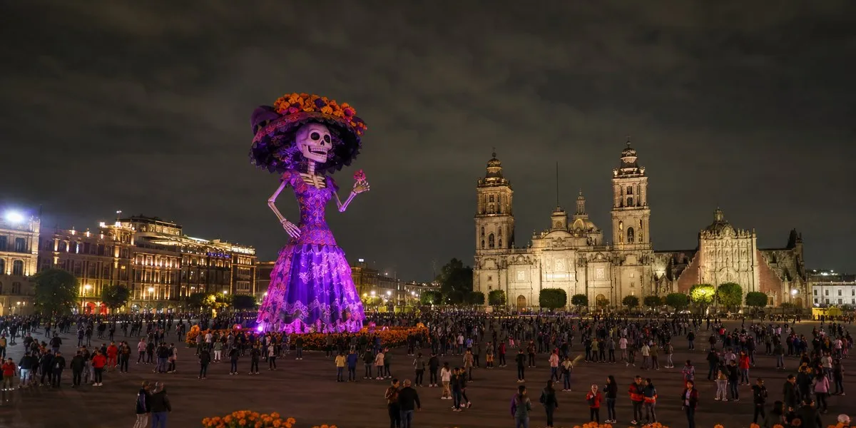 33-metrowa Catrina w Meksyku ustanowiła rekord Guinnessa — Der Spiegel
