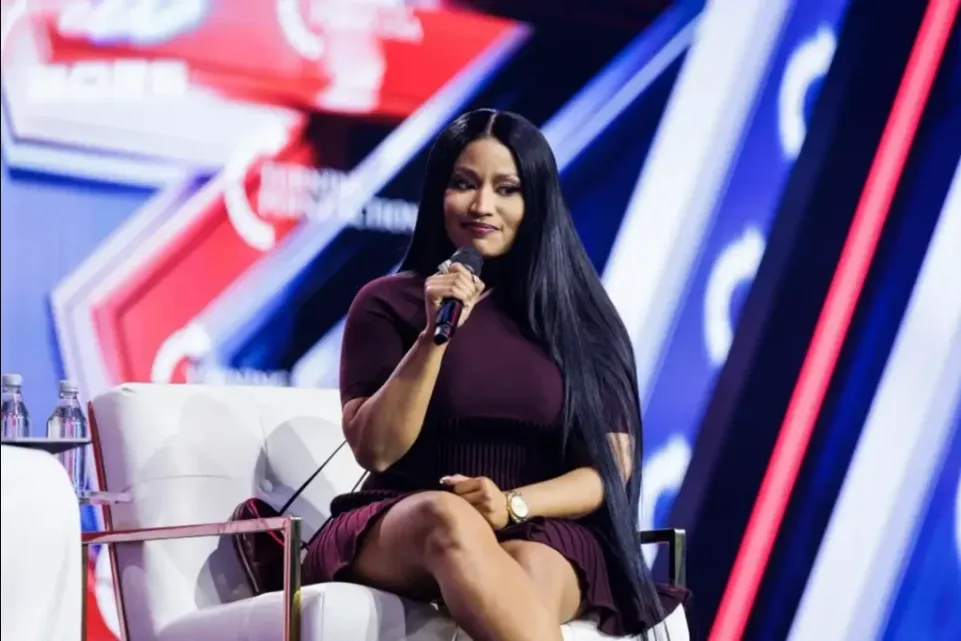 Відома реперка назвала Венса «найманим вбивцею» поруч із вдовою Чарлі Кірка