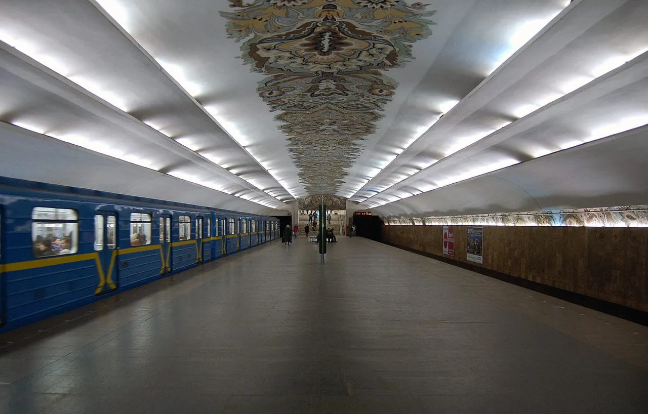 У Києві зареєстрували петицію про перейменування майбутньої станції метро Варшавська