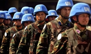 Фото: у LEGO з'явилися фігурки захисників Азовсталі