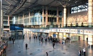 Єврокомісія звільнила високопосадовця через подарунки