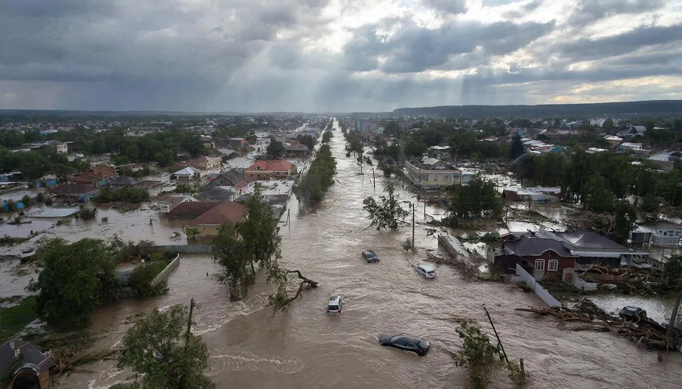 Відео: Влада Дагестану провалила підготовку до паводків, під воду йдуть селища та міста